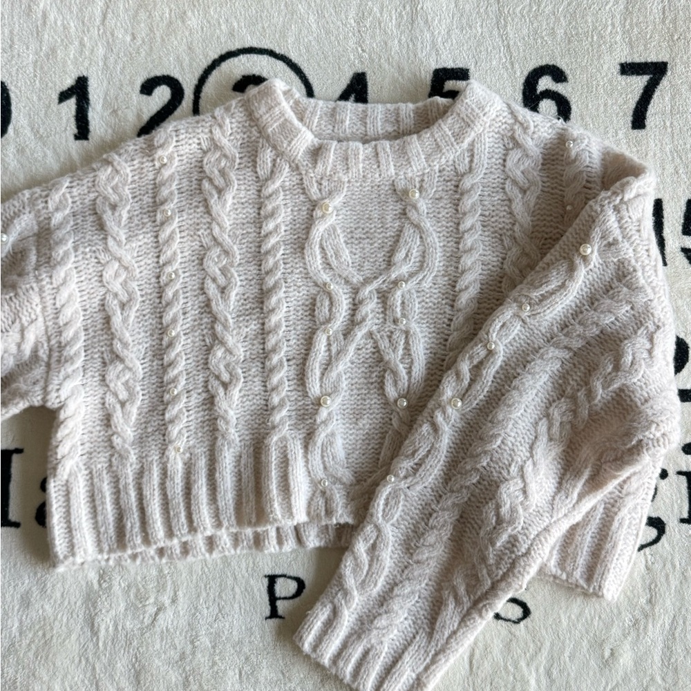 Elegant Knit Sweater with Pearl Details